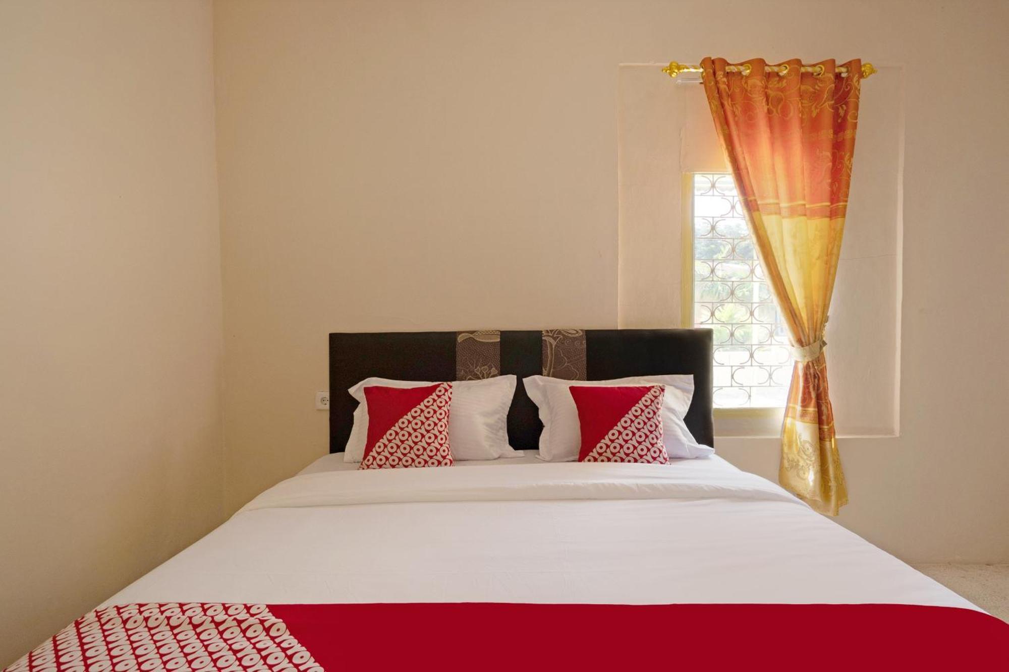 Oyo 3252 Lansano Residence Syariah Padang  Luaran gambar