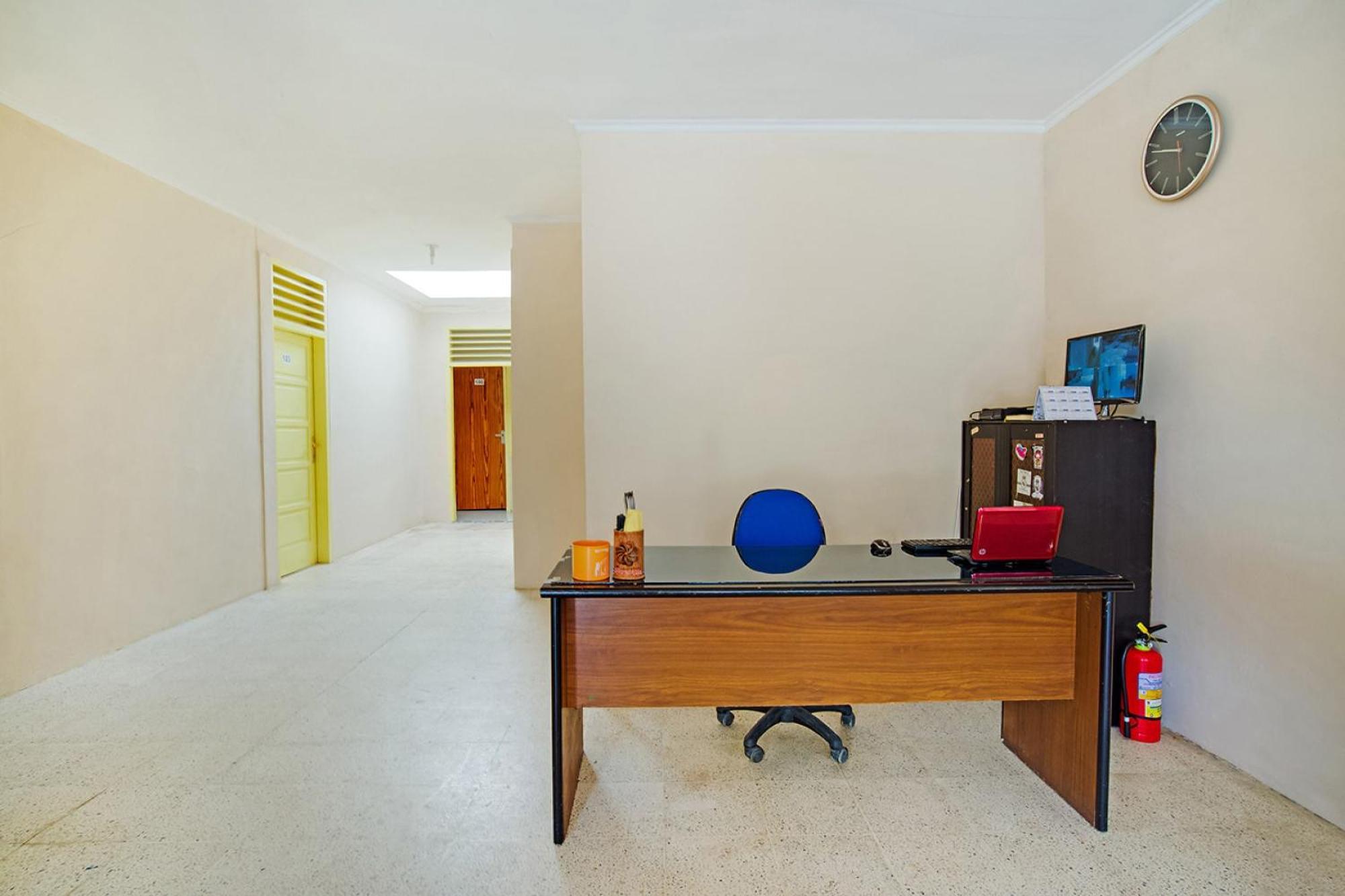 Oyo 3252 Lansano Residence Syariah Padang  Luaran gambar
