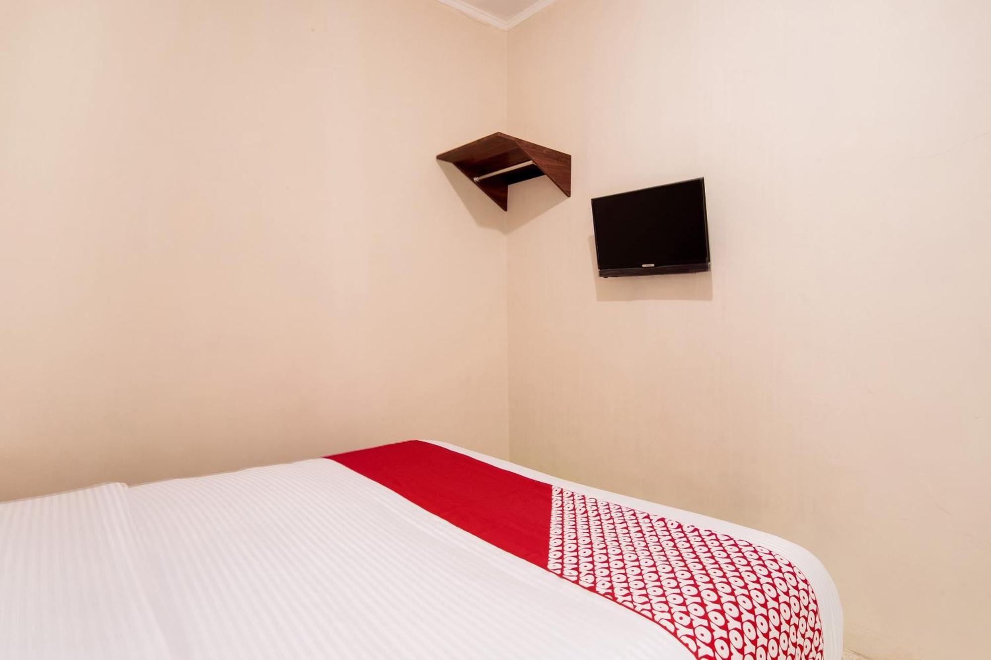 Oyo 3252 Lansano Residence Syariah Padang  Luaran gambar